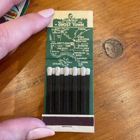 Vintage Knott's Berry Farm And Ghost Town - Buena Park, Cali Souvenir Matchbook - Picture 3 of 6